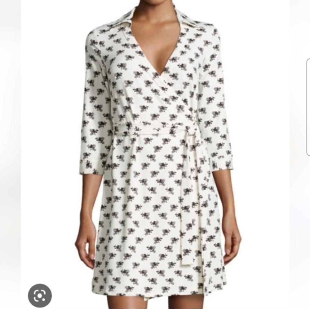 JB by Julie Brown Off White & Black Wrap Bicycle Dress Size Large
